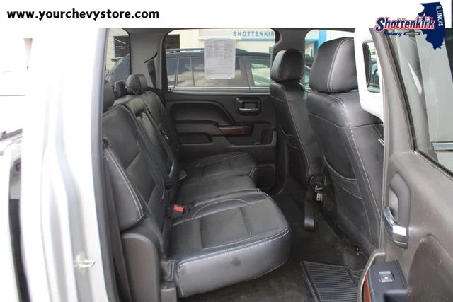 Used 2017 Silver GMC SLE image 18