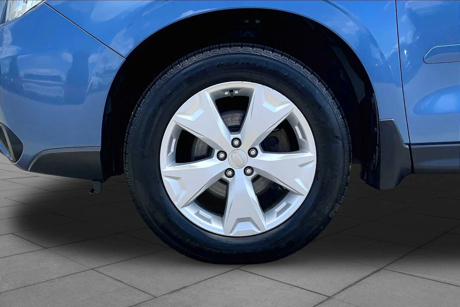 Used 2016 Quartz Blue Pearl Subaru 2.5i Limited image 11
