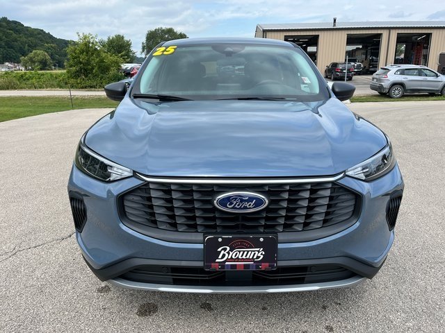 2025 Ford Escape Active photo 2