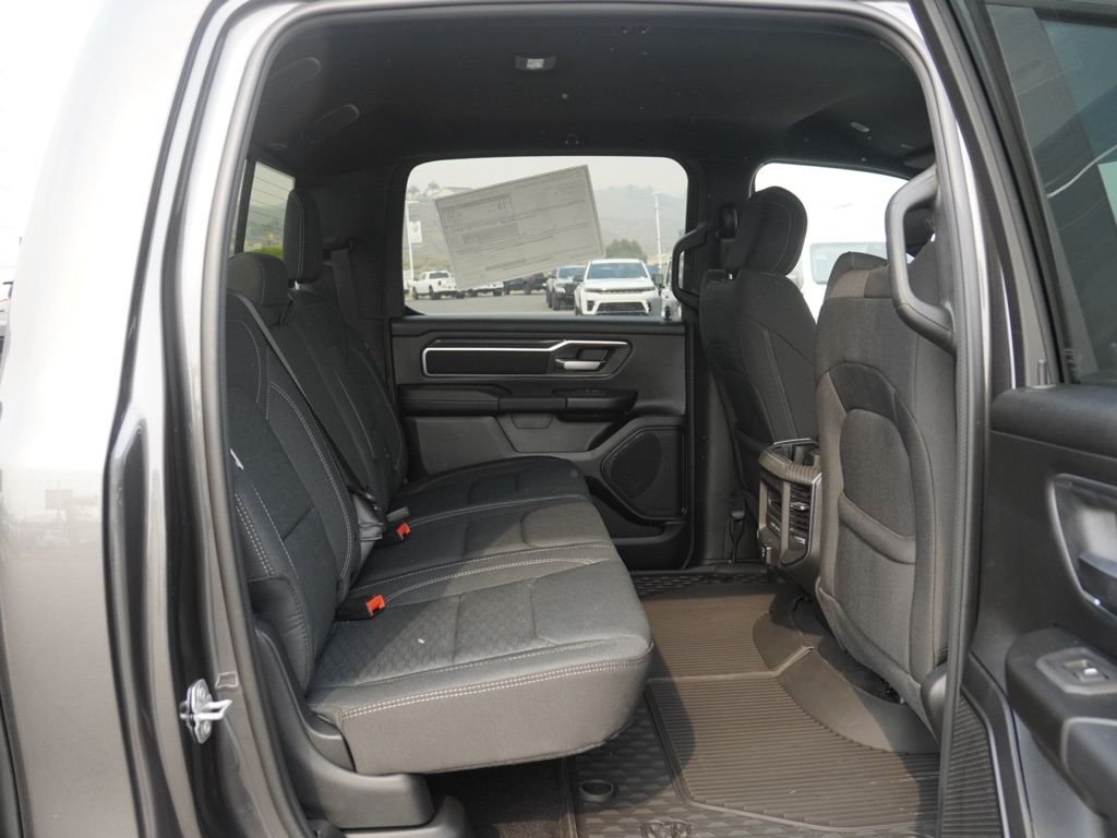 New 2026 Granite Crystal Metallic Clear-Coat Exterior Paint RAM Big Horn/Lone Star image 23