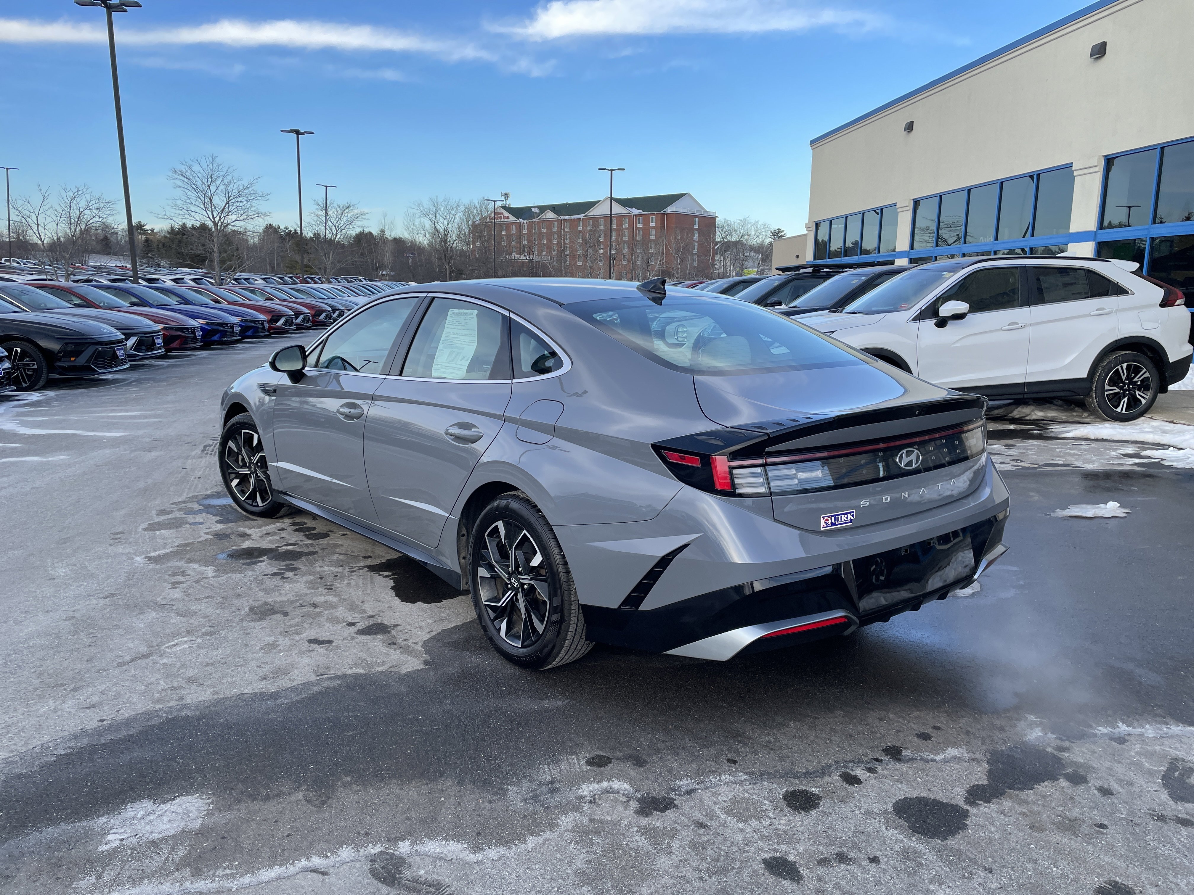 Used 2024 Transmission Blue Hyundai SEL image 3