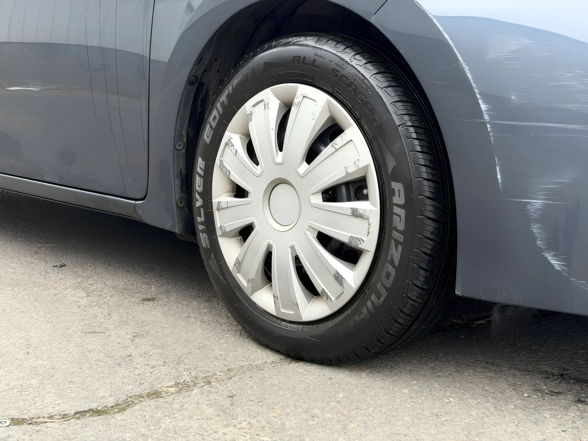 2019 Toyota Corolla LE - Photo 10
