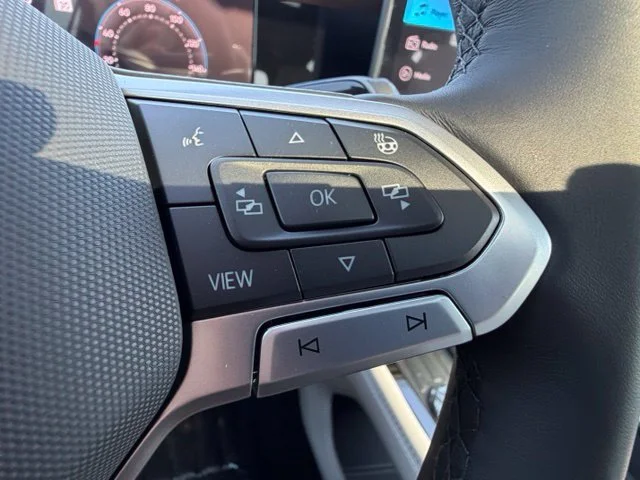New 2027 Deep Black Pearl Volkswagen 2.0T SEL image 21