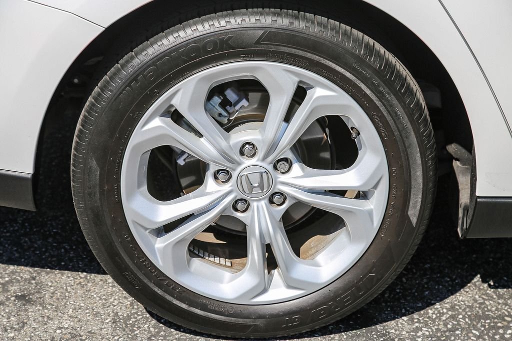 Certified Used 2024 Platinum White Pearl Honda 1.5T LX image 9