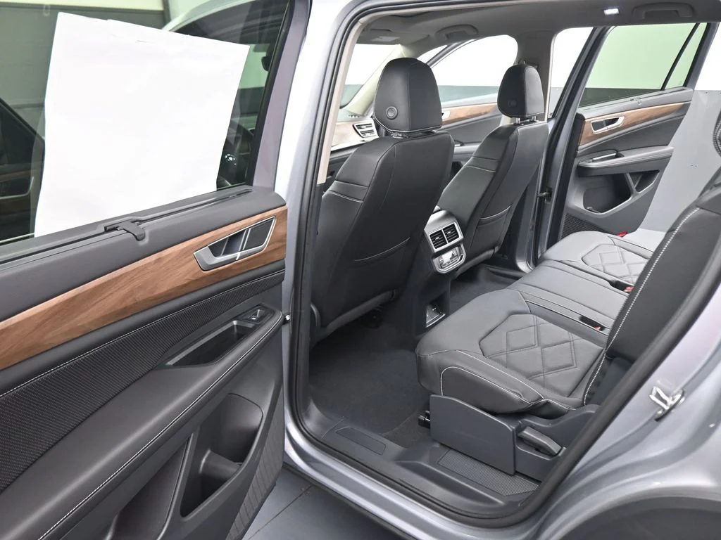 New 2026  Volkswagen 2.0T SE w/Technology image 40