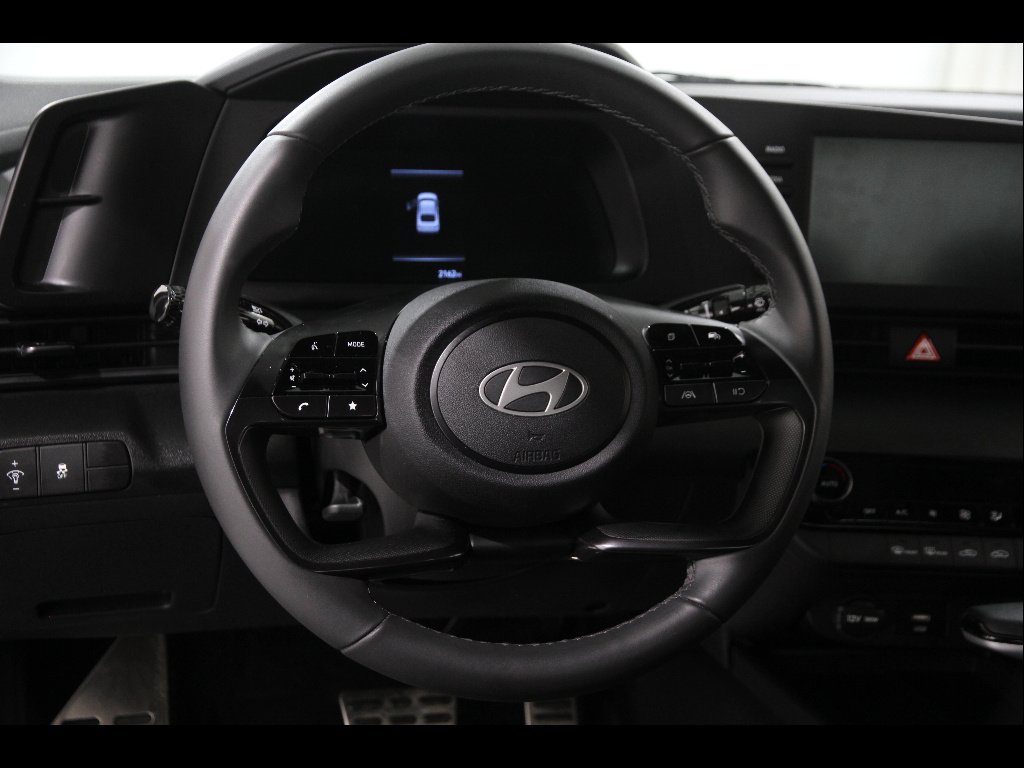 Used 2025 Fluid Metal Metallic Hyundai SEL Sport image 7