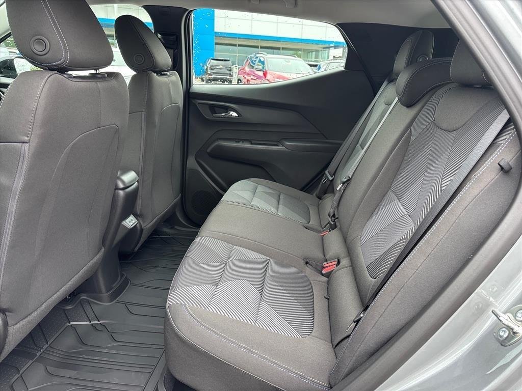 New 2027 Sterling Grey Metallic Chevrolet LT image 23