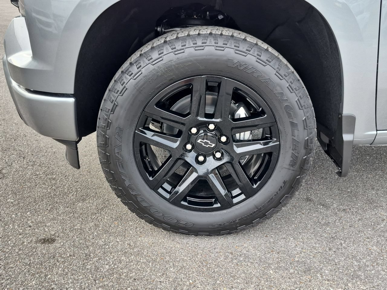 New 2026 Sterling Gray Metallic Chevrolet Custom image 31