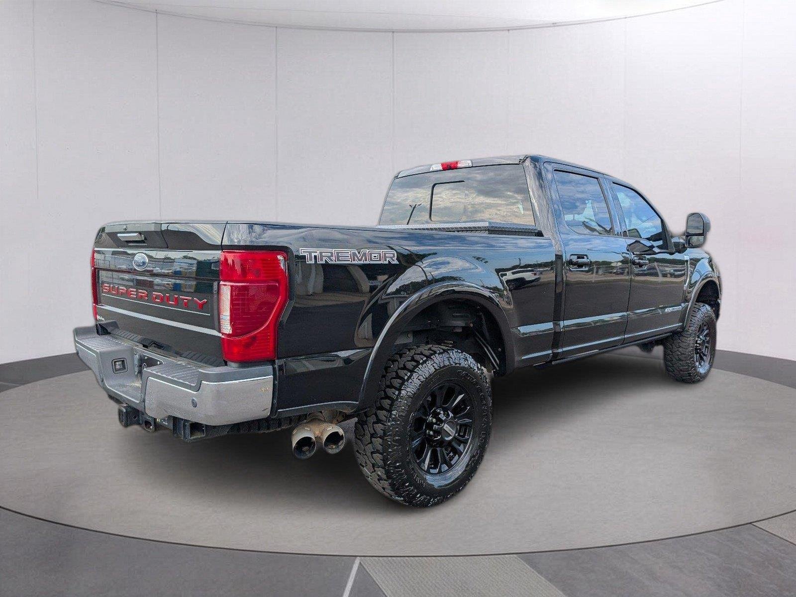 Used 2020 Agate Black Ford Lariat image 7