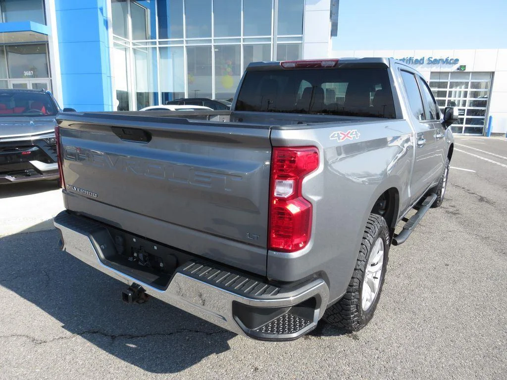Used 2022 Steel Metallic Chevrolet LT image 7