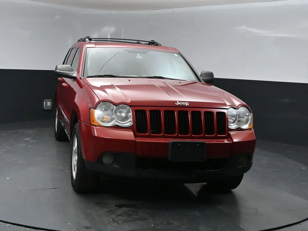 Used 2010 Red Jeep Laredo image 6