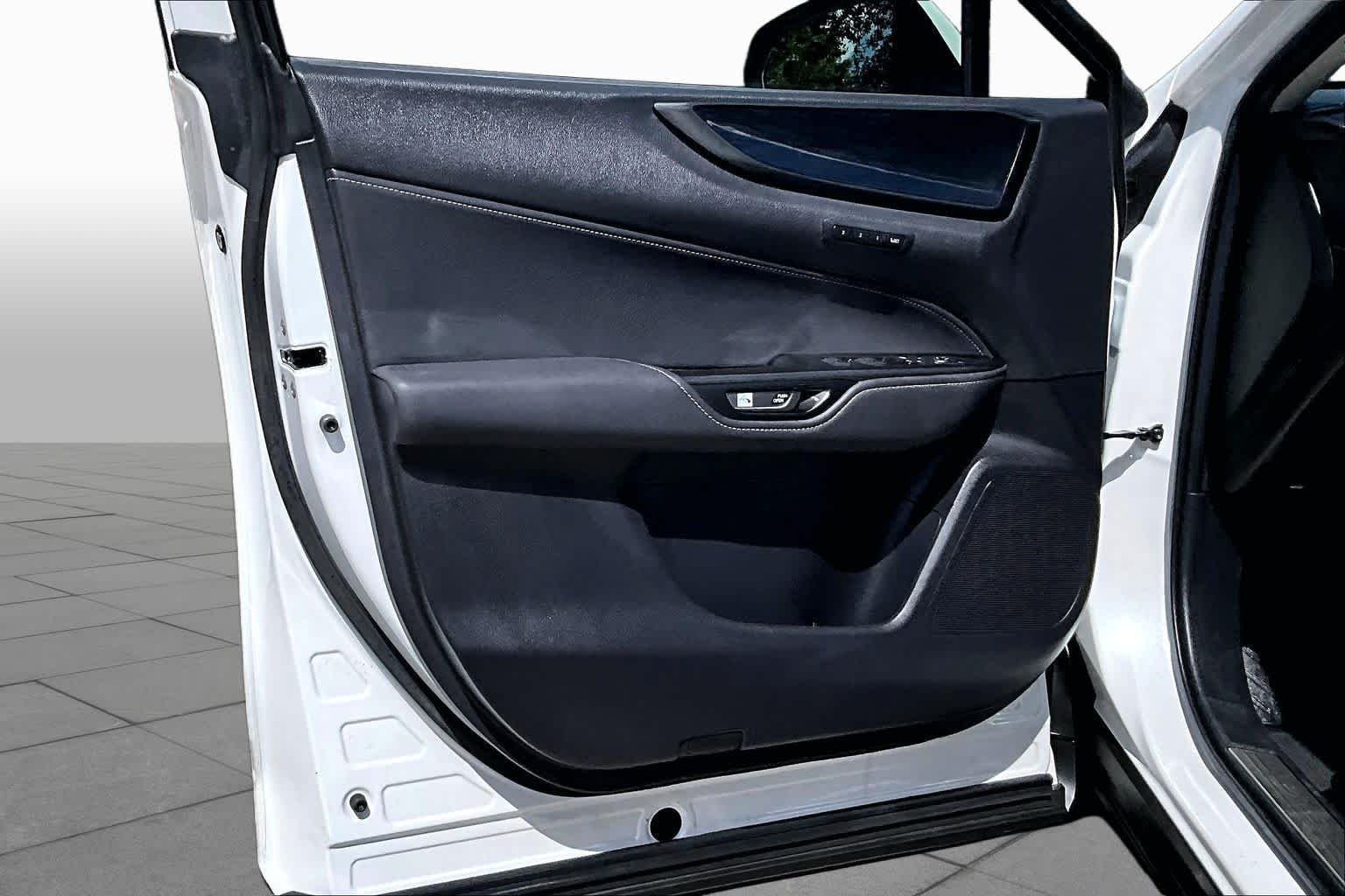 Used 2024 Eminent White Pearl Lexus Premium image 26
