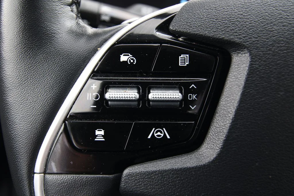 Used 2023 Black Kia Wind image 21