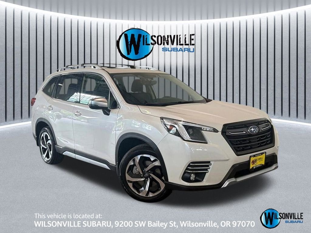 2023 Subaru Forester Touring's photo