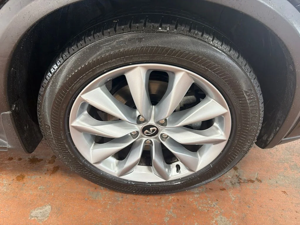 Used 2019 Black Obsidian INFINITI LUXE image 10