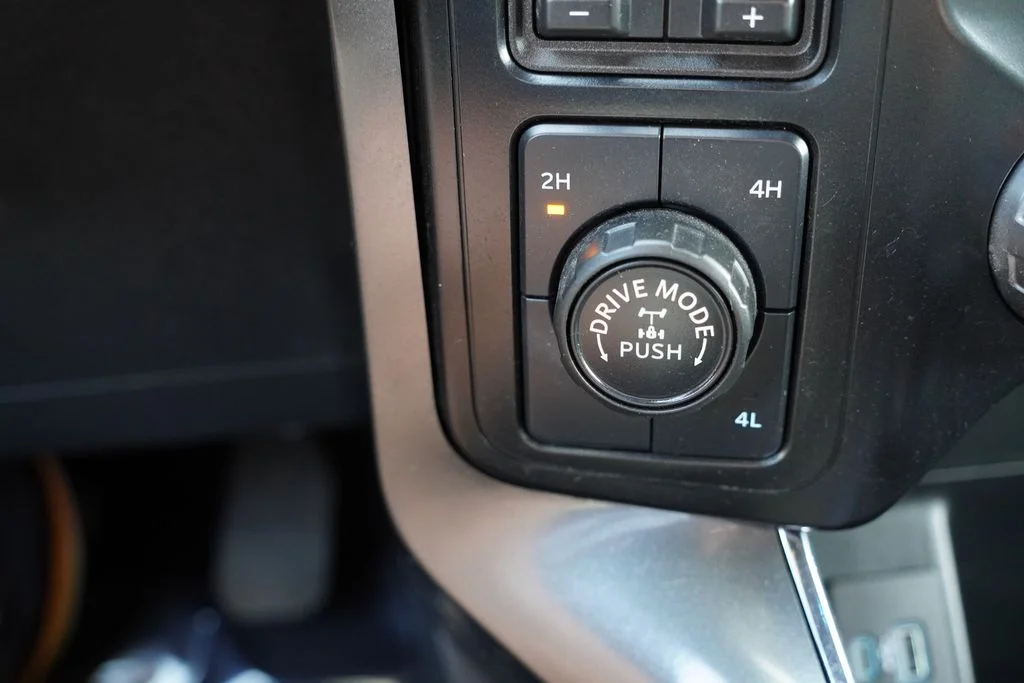 Used 2023 Black Ford XLT image 29