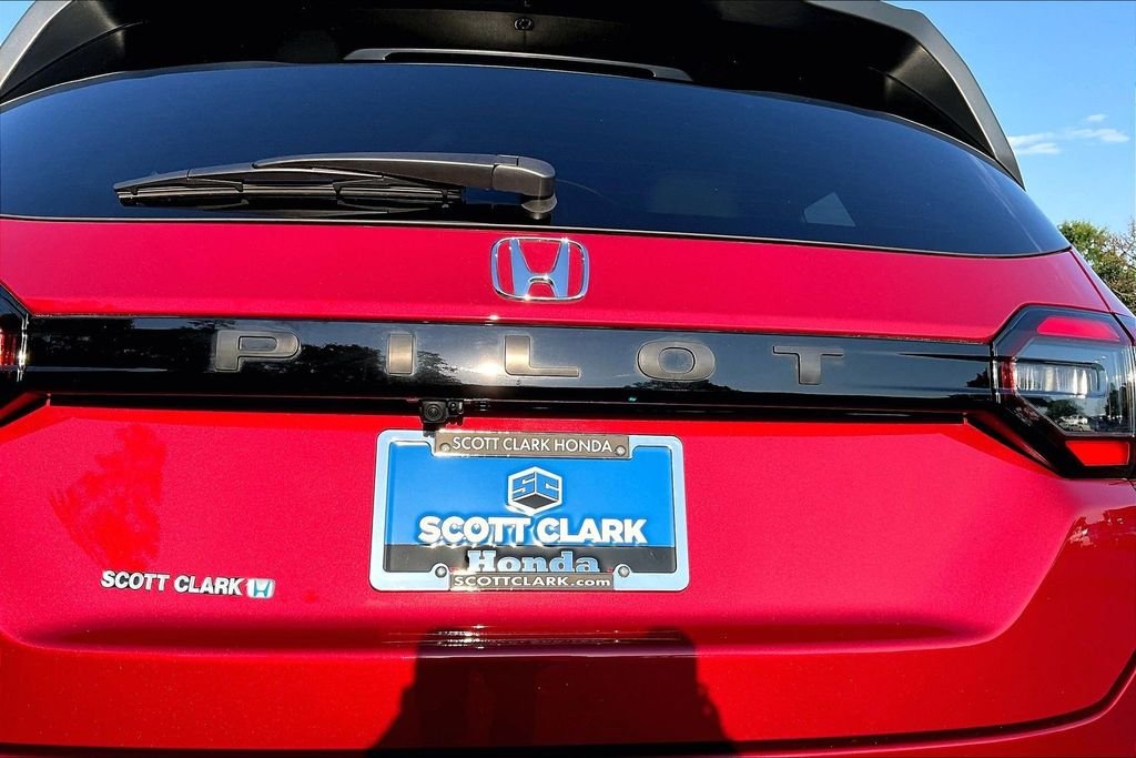 Used 2025 Red Honda EX-L image 23