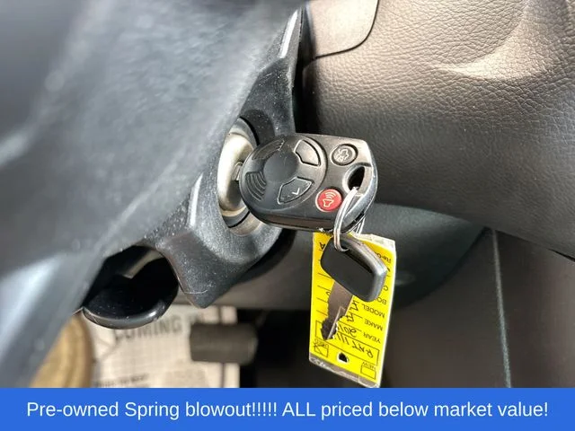 Used 2018 White Ford SE image 27