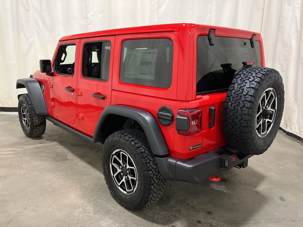 New 2026 Firecracker Red Clear-Coat Exterior Paint Jeep Rubicon image 20