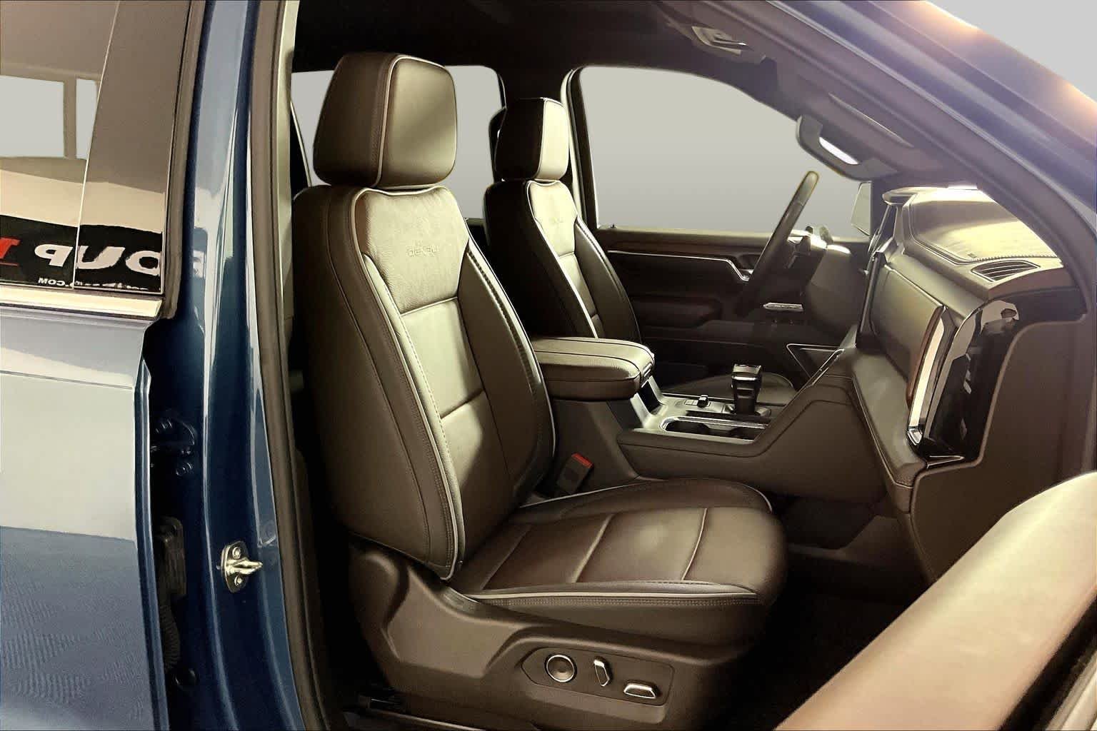 Used 2024 Downpour Metallic GMC Denali image 9