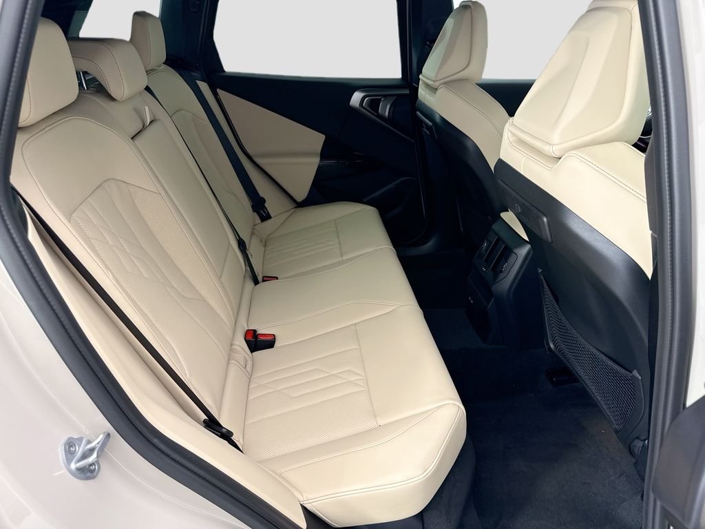 New 2026 Gray Metallic BMW 30 xDrive image 21