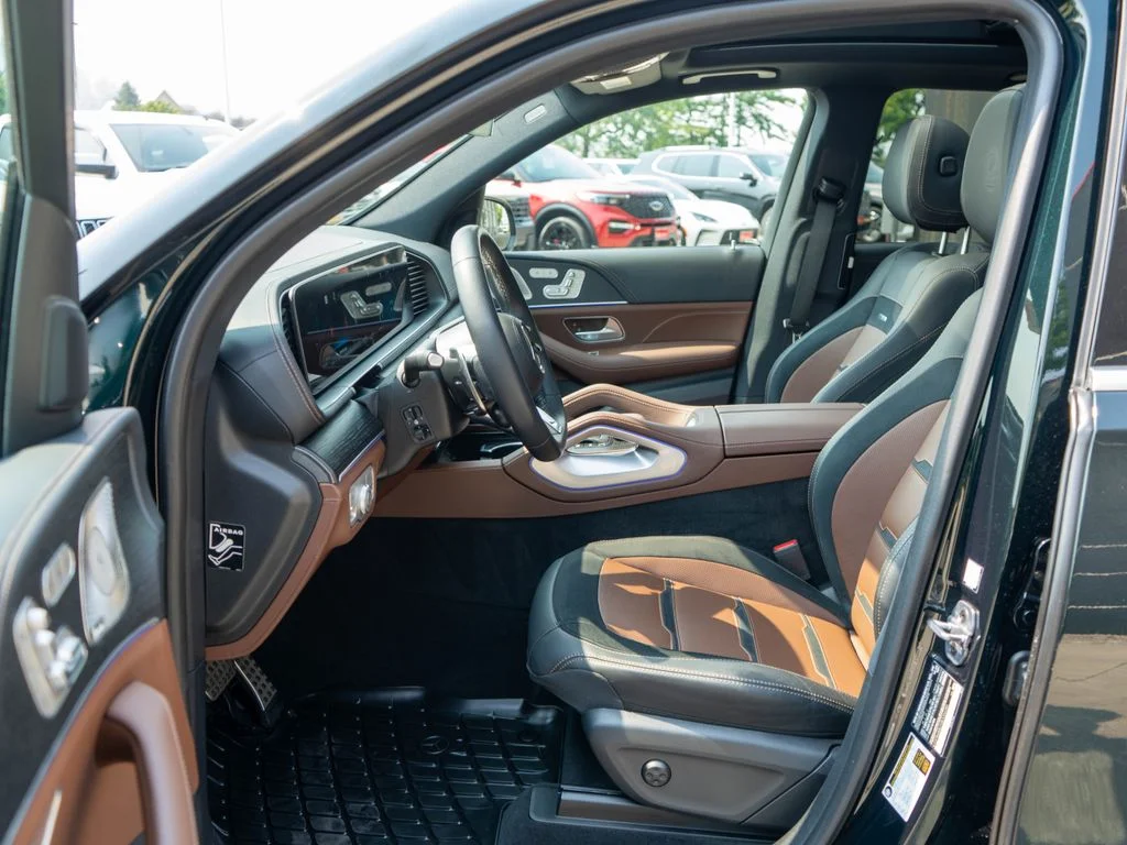 Used 2025 Green Mercedes-Benz GLE 53 AMG® image 11