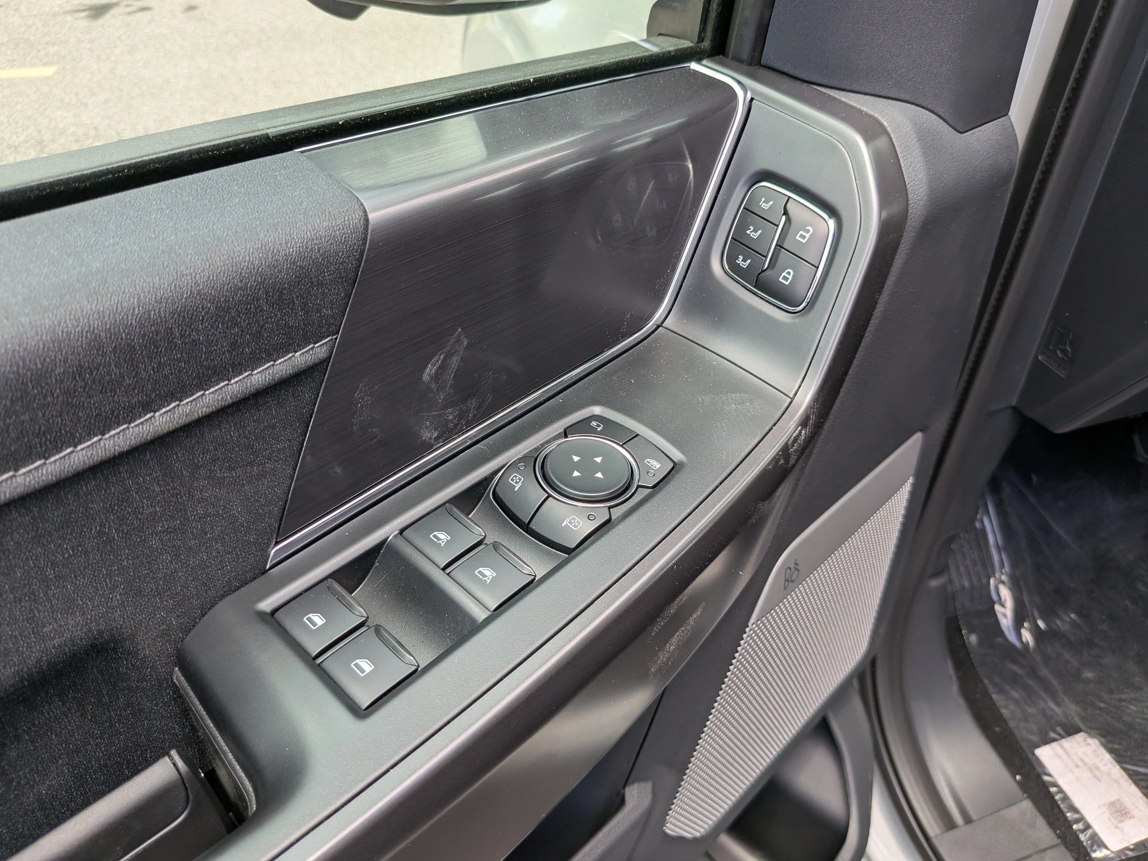 New 2026 Avalanche Ford Lariat® image 17