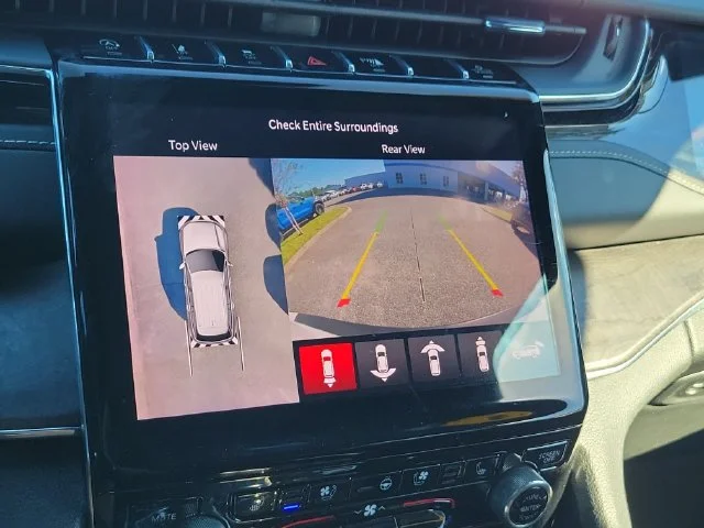 2023 Jeep Grand Cherokee Overland - Photo 33