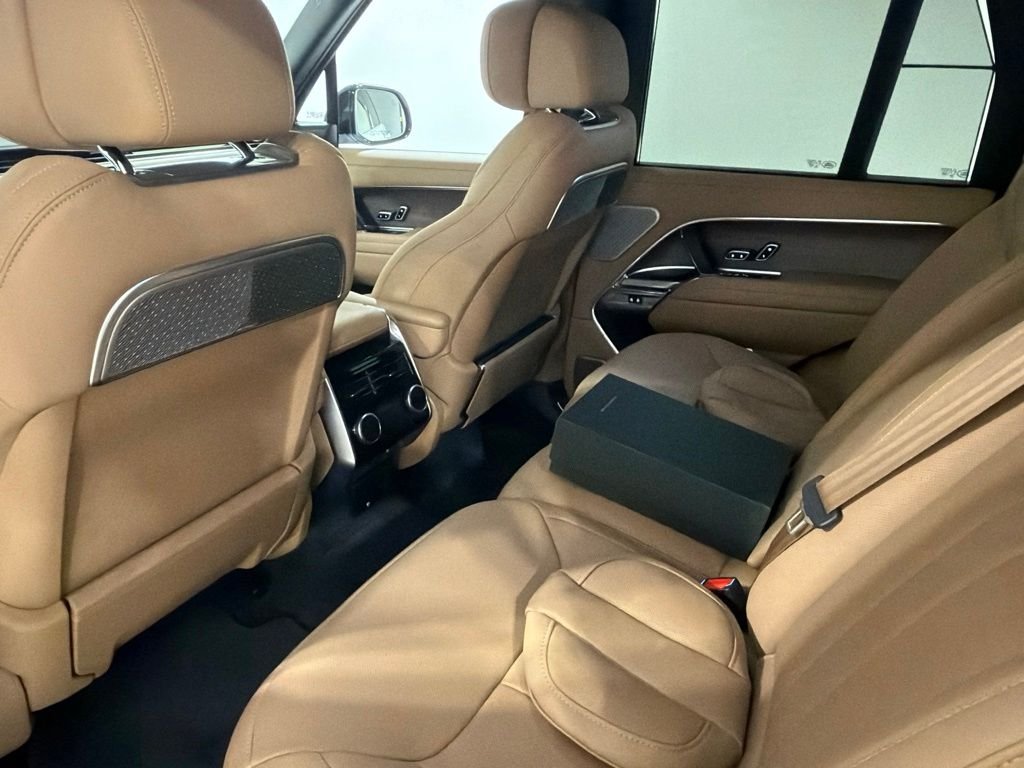 Certified Used 2026 Ostuni Pearl White Premium Metallic Land Rover Autobiography image 21