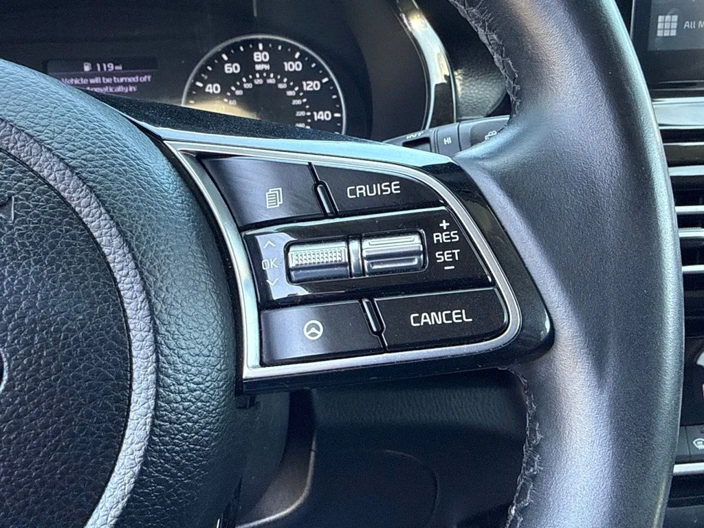 Used 2021 Black Kia EX image 24