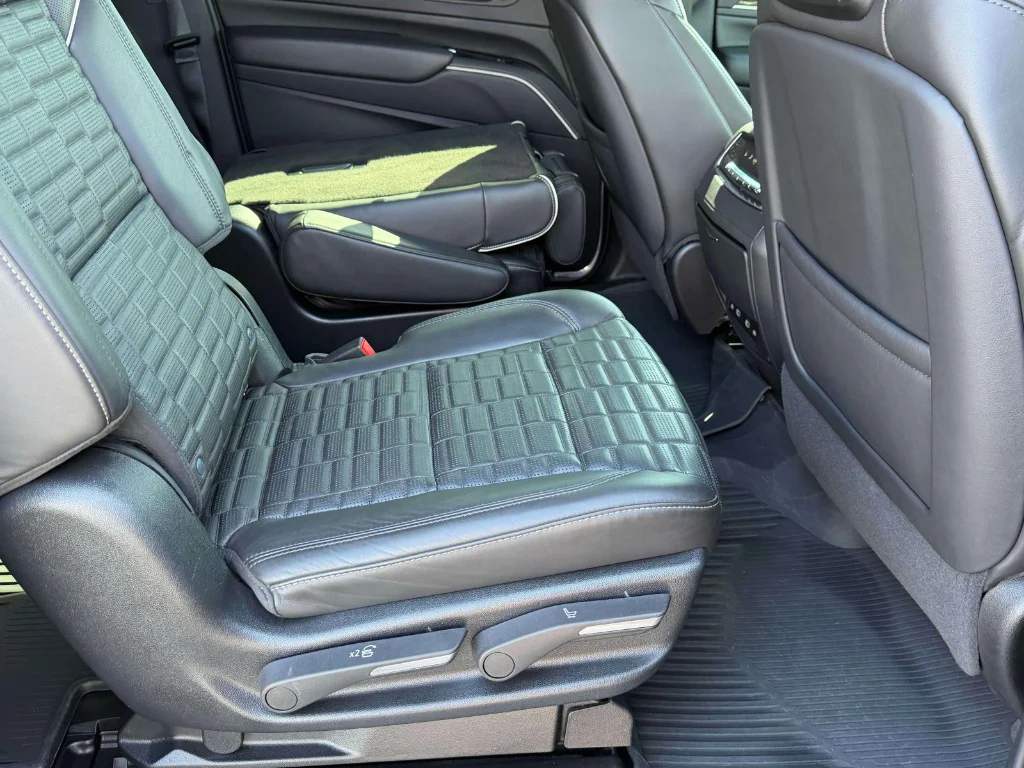 Used 2023 Black Raven Cadillac AWD V-Series image 39