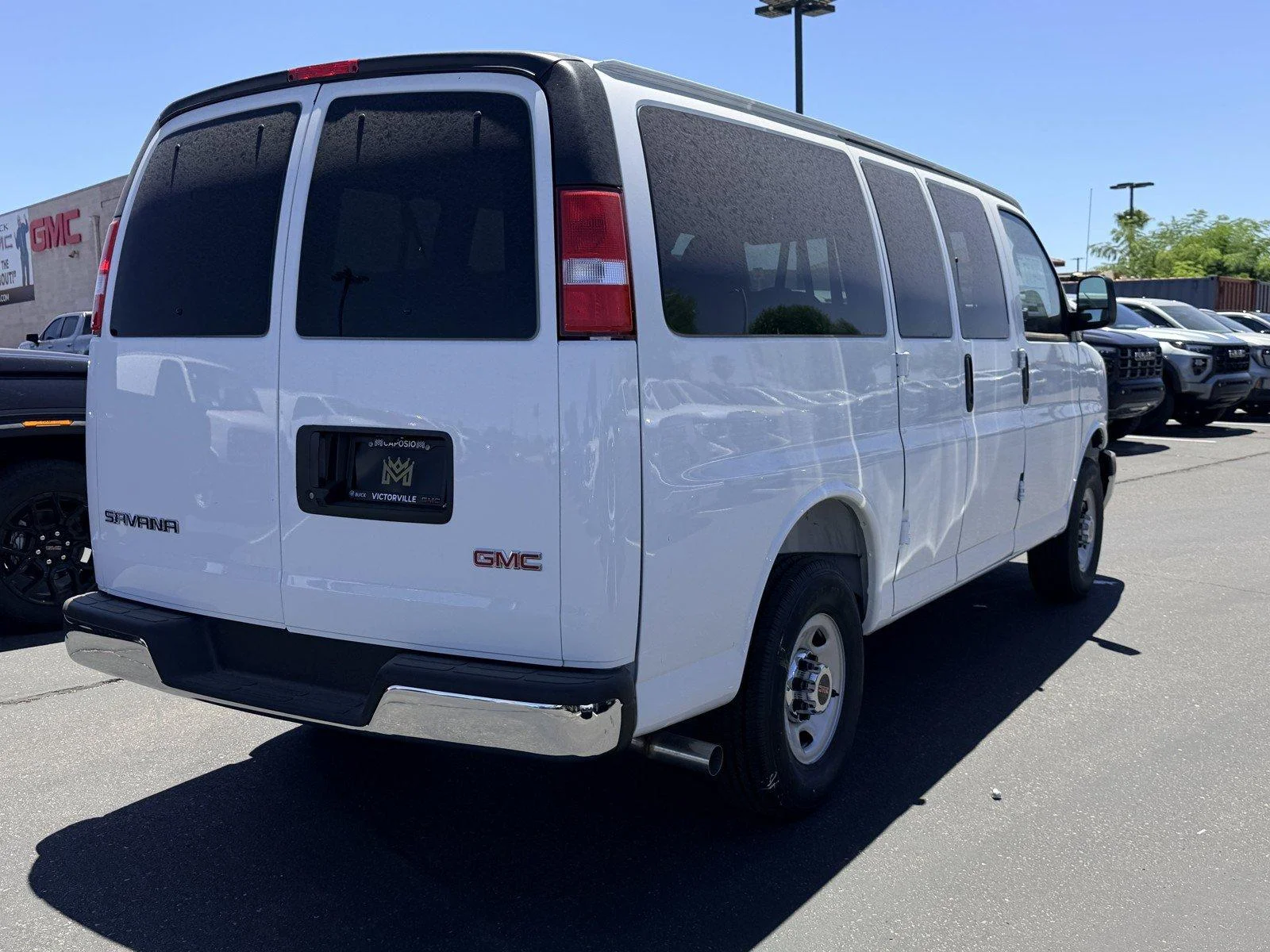New 2026 Summit White GMC LT image 6