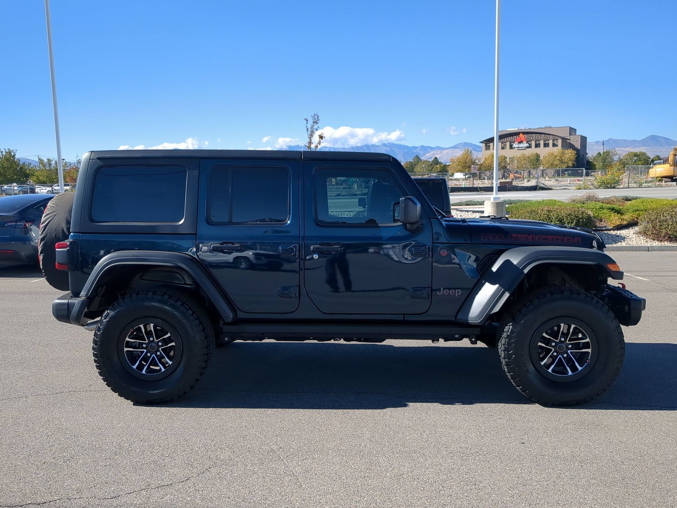 Used 2025 Fathom Blue Pearlcoat Jeep Rubicon image 2