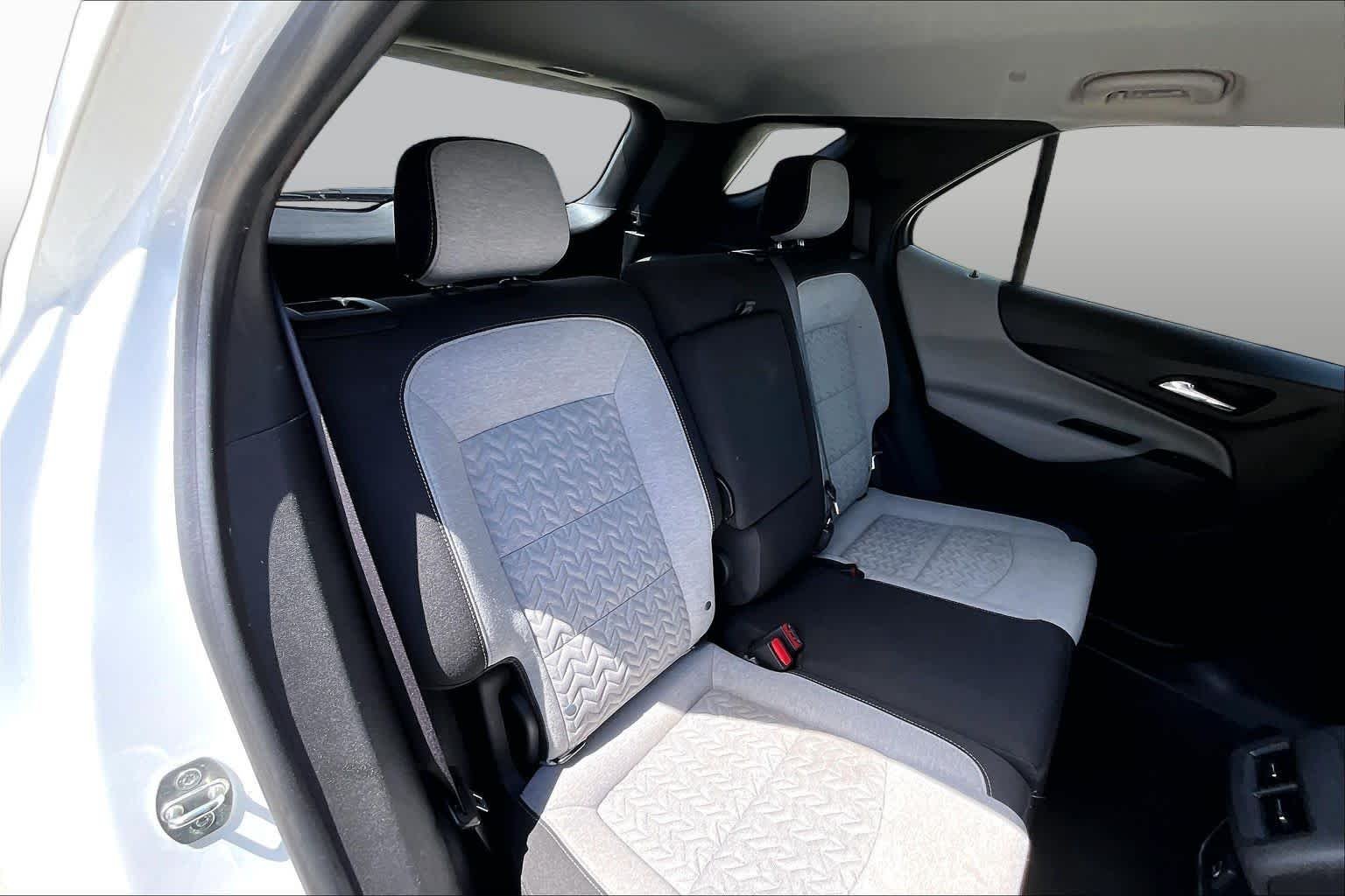 Used 2023 Summit White Chevrolet LT image 37