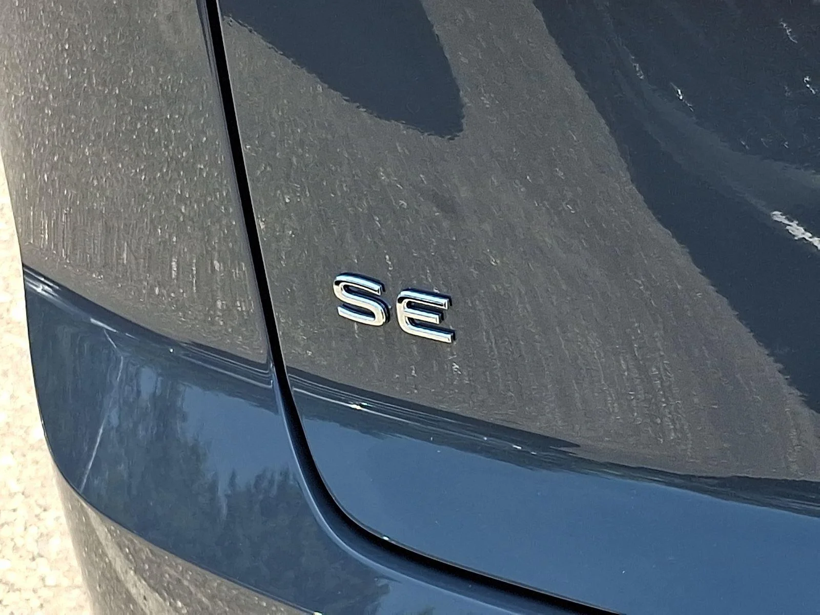 New 2026 J2J2/PUREGRAY Volkswagen 2.0T SE w/Technology image 22