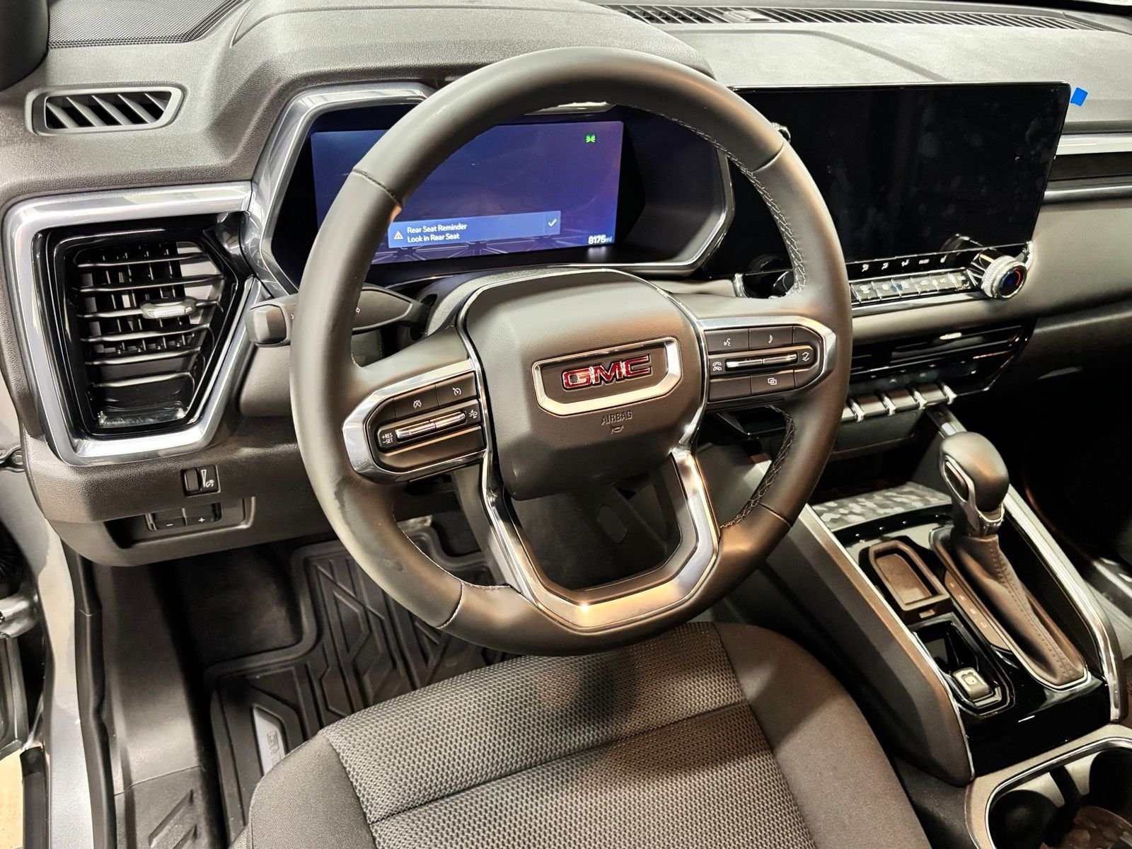 Used 2025 Silver GMC Elevation image 15