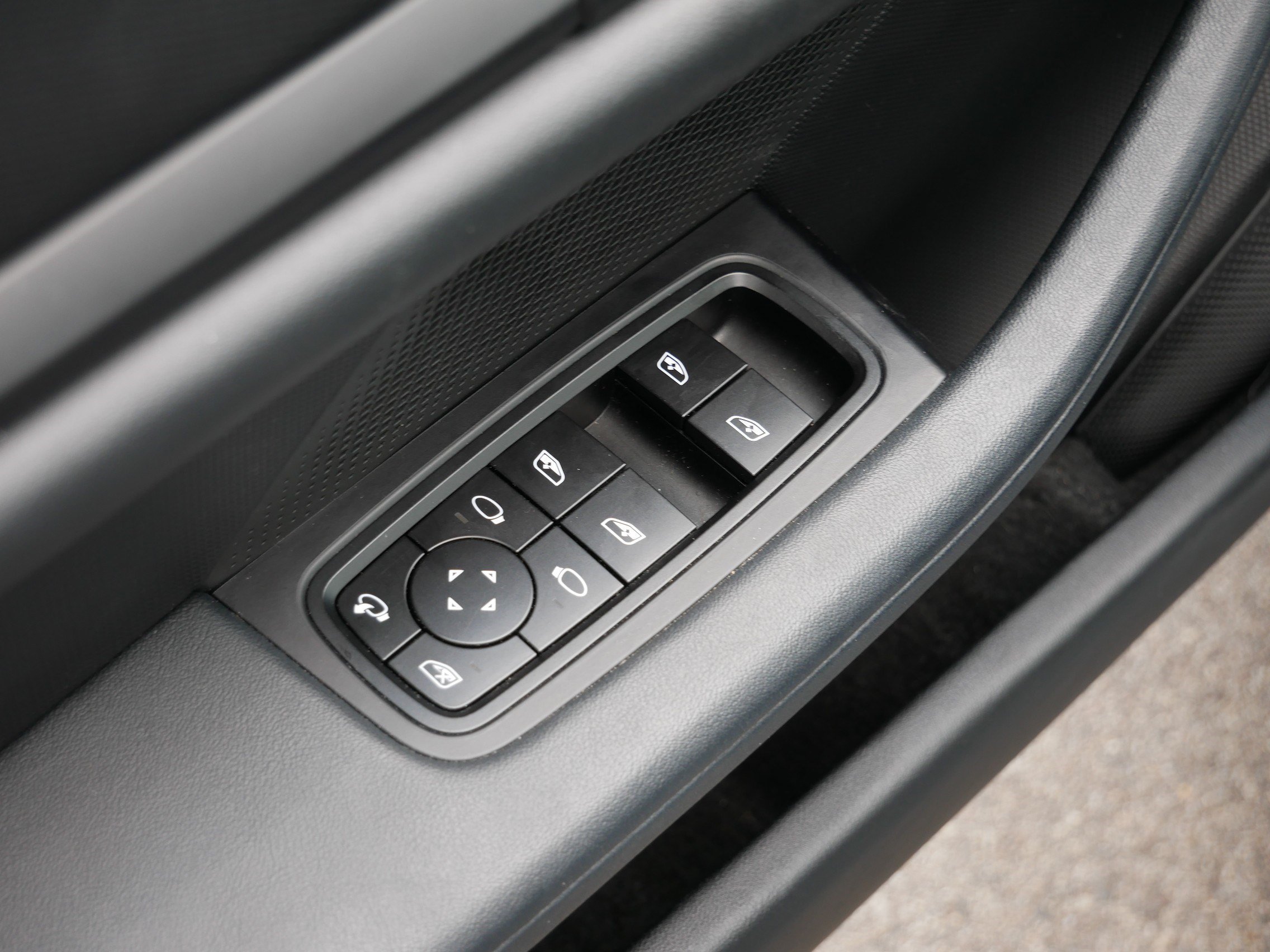 Used 2022 Carrar White Me Porsche 4 image 19
