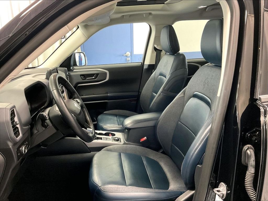 Used 2023 Black Ford Outer Banks image 10