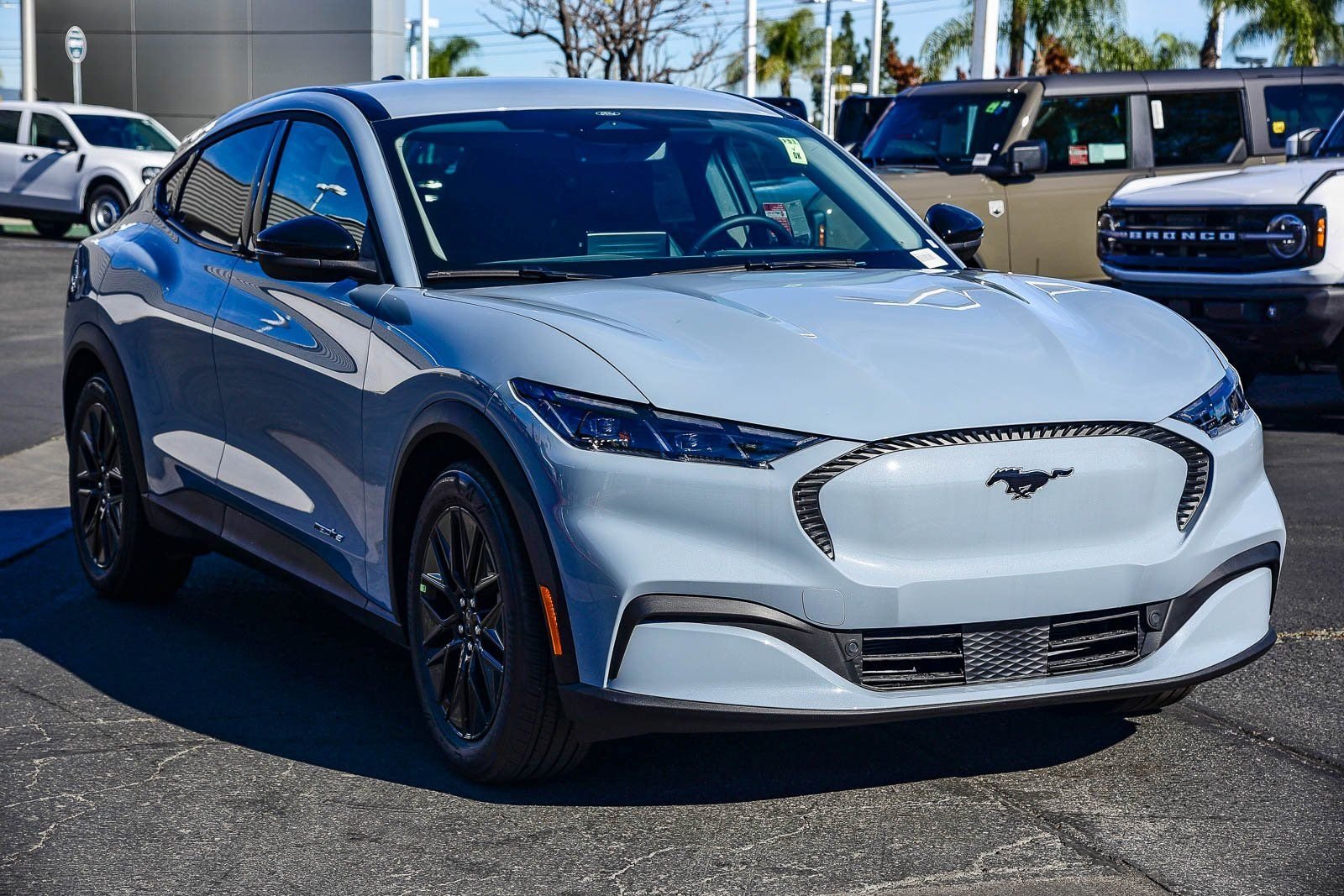 New 2026 Glacier Gray Metallic Tri-coat Ford Select image 3