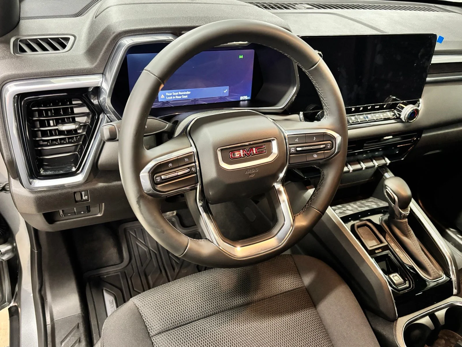Used 2025 Silver GMC Elevation image 15