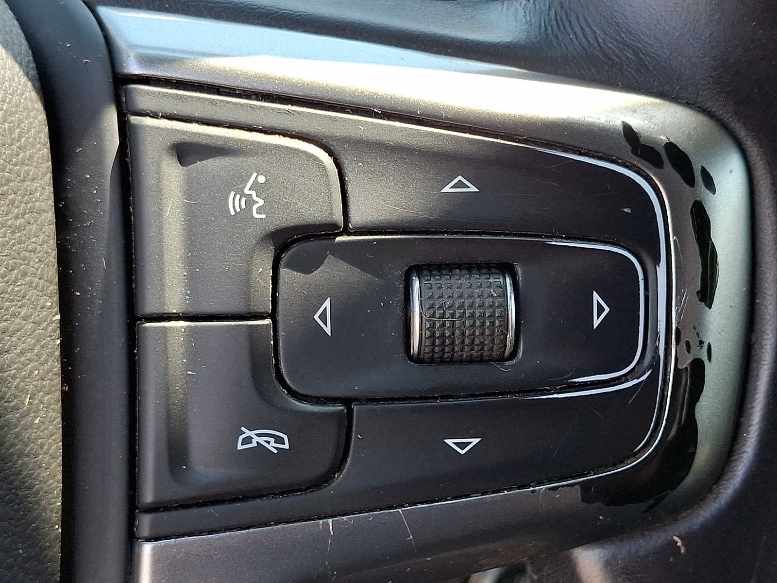 Used 2021 MOSAIC BLACK METALLIC Chevrolet RST image 21