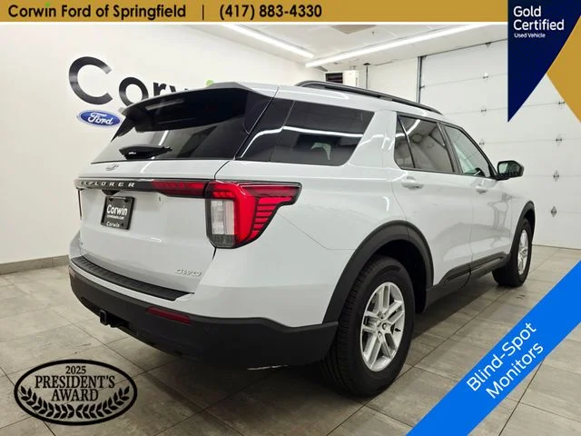 2026 Ford Explorer Active - Photo 6