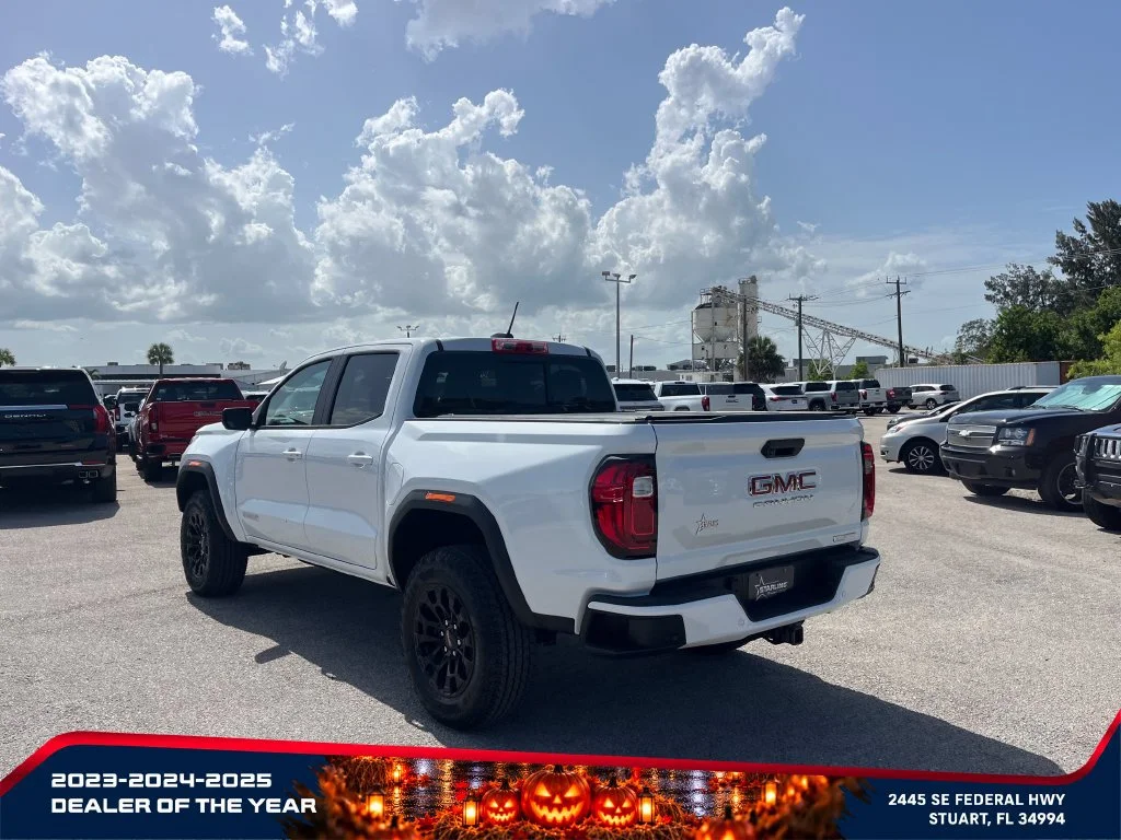 New 2026 Summit White GMC Elevation image 5