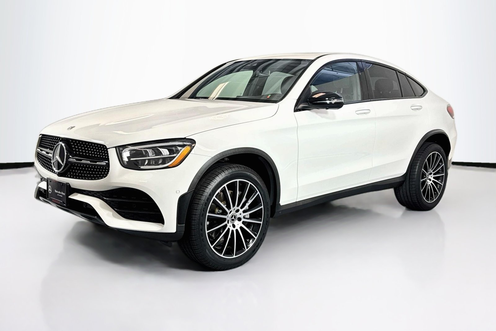 Certified Used 2023 Polar White Mercedes-Benz GLC 300 image 1