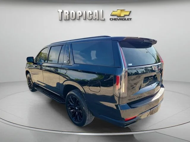 Used 2021 BLACK RAVEN Cadillac Sport Platinum image 3