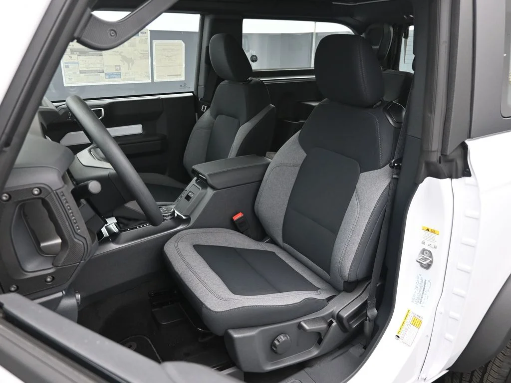 New 2026 Oxford White Ford Base image 8