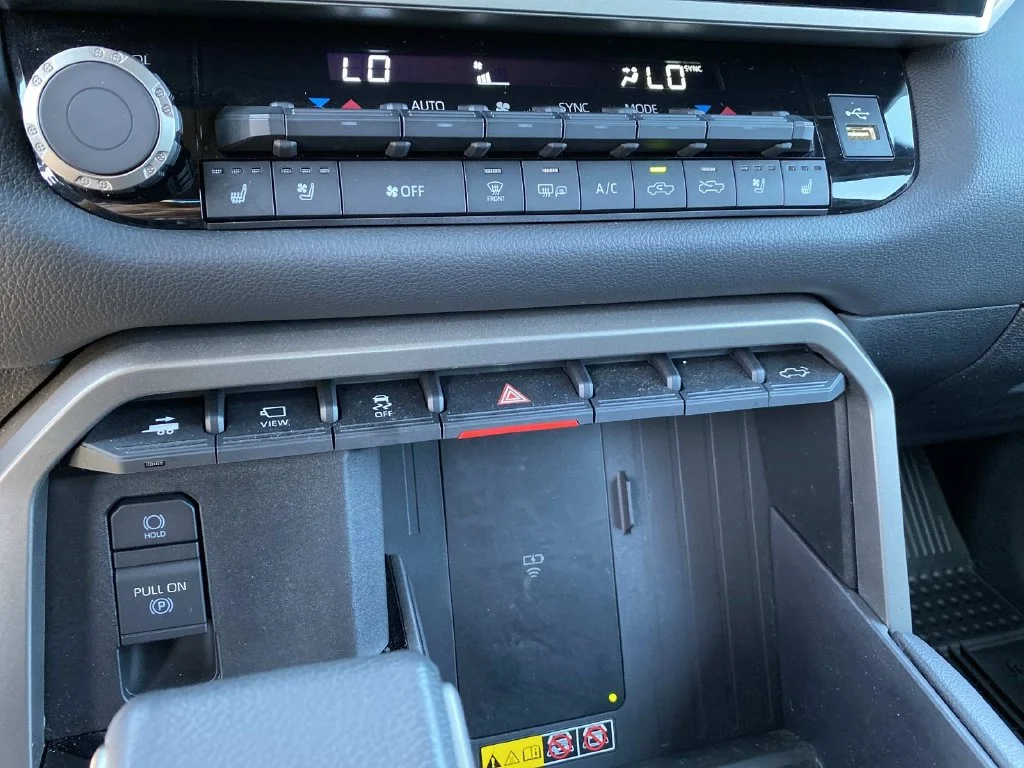 Used 2025  Toyota Limited image 16