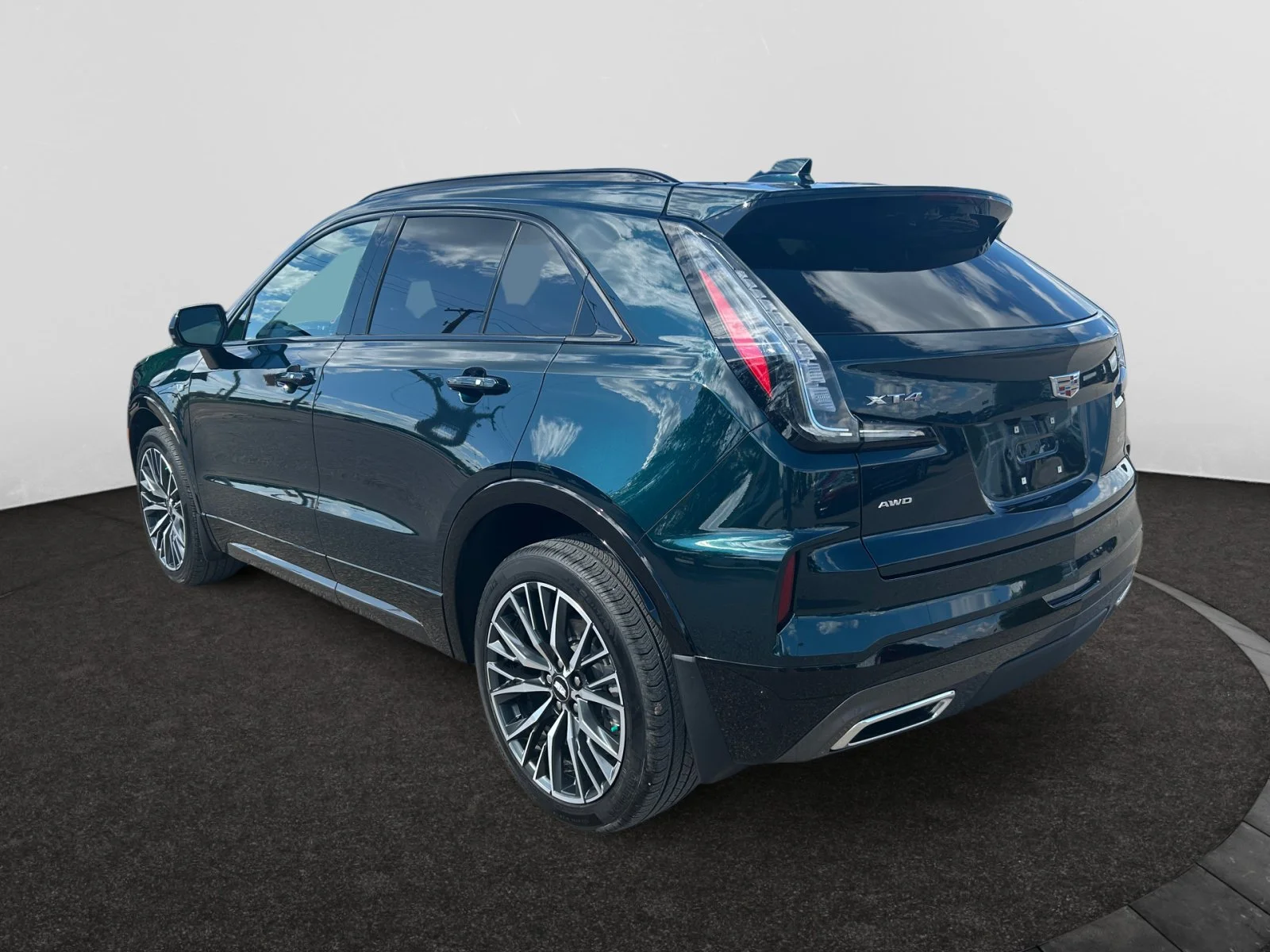 Used 2025 EMERALD LAKE GREEN Cadillac AWD Sport image 3