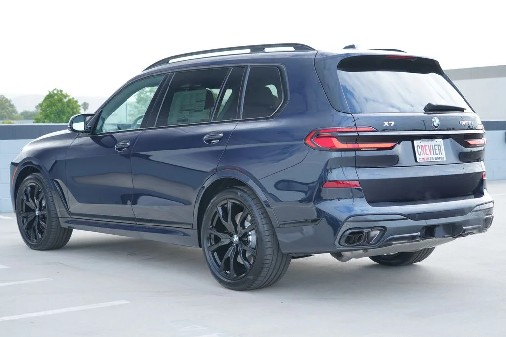 2026 BMW X7 M60i - Photo 7