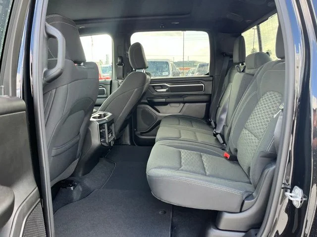 New 2026 Diamond Black Crystal Pearl-Coat Exterior Paint RAM Big Horn/Lone Star image 18